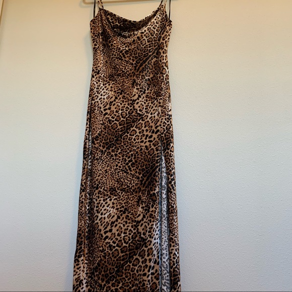 NWT Forever 21 Long Leopard Dress with Cowl Neckline and Leg Slit - Size M - Picture 2 of 7